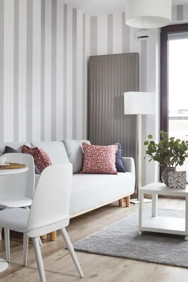 P&O Serviced Apartments Siedmiogrodzka III วอร์ซอ ภายนอก รูปภาพ
