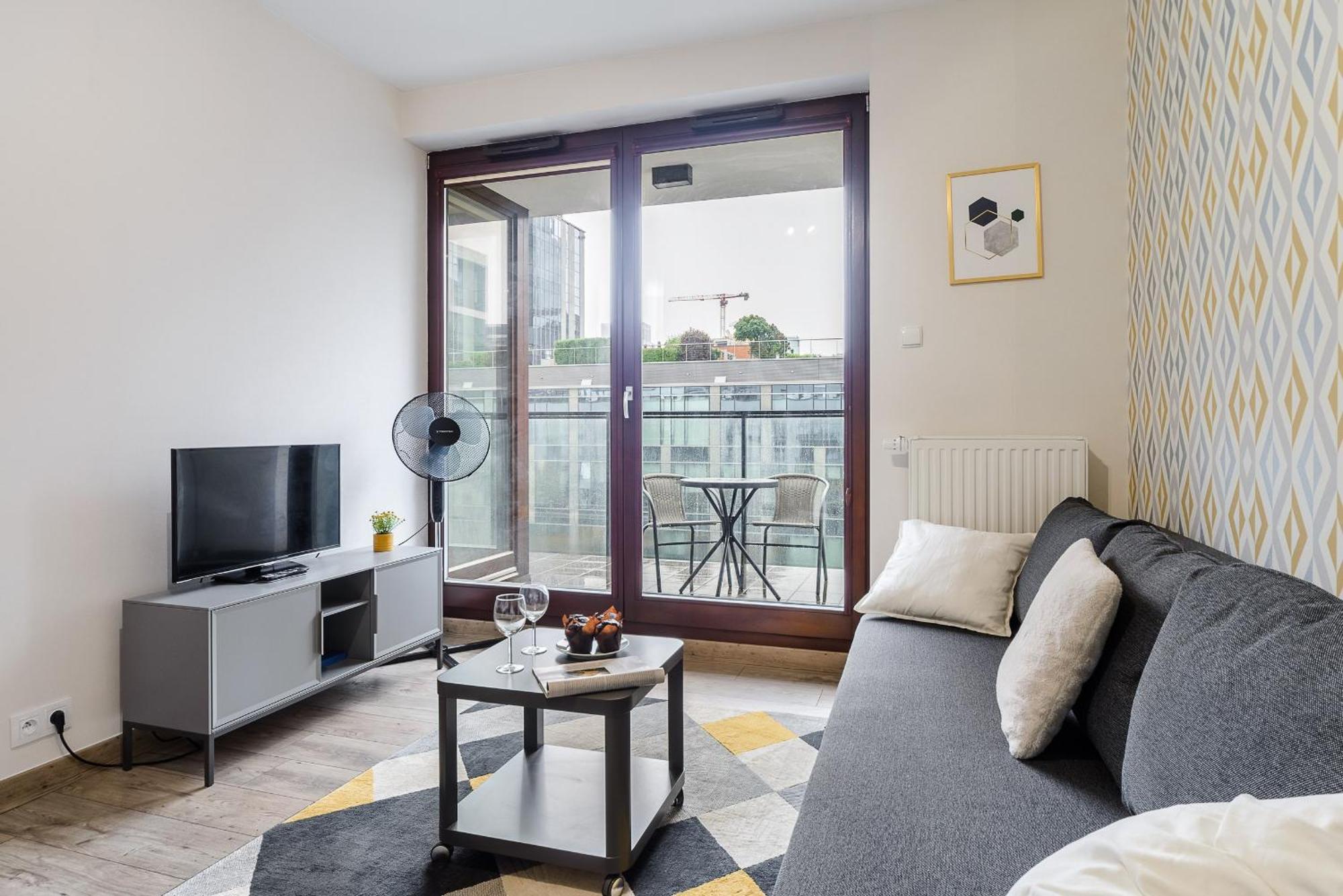 P&O Serviced Apartments Siedmiogrodzka III วอร์ซอ ภายนอก รูปภาพ